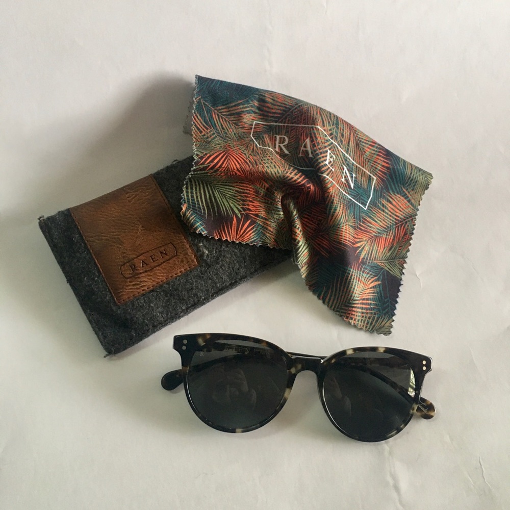 RAEN Norie Cat-eye Sunglasses